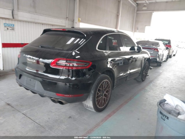 2016 PORSCHE MACAN WP1AB2A5XGLB45381 Photo 3