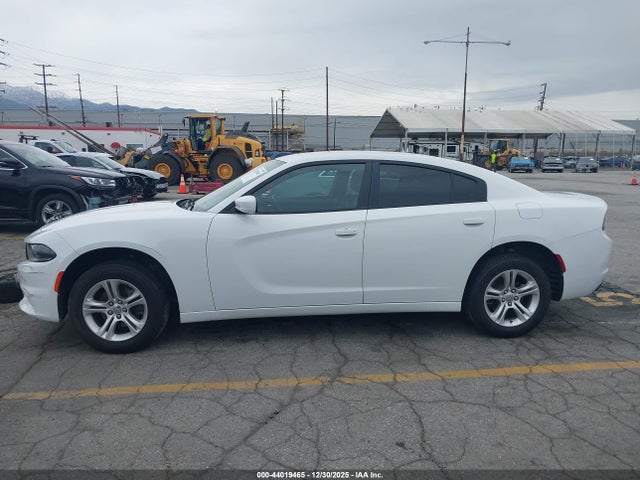 2C3CDXBG1LH134248 Dodge Charger Sxt Rwd
