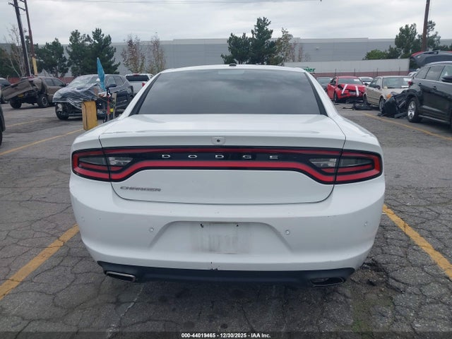 2C3CDXBG1LH134248 Dodge Charger Sxt Rwd
