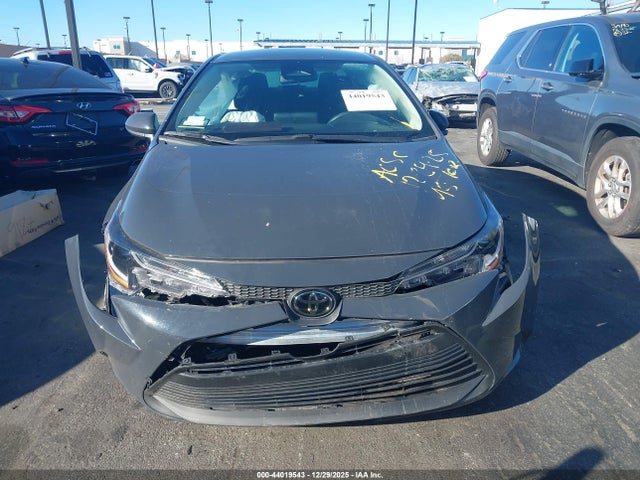 5YFB4MDE4RP175848 Toyota COROLLA LE