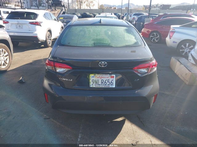 5YFB4MDE4RP175848 Toyota COROLLA LE