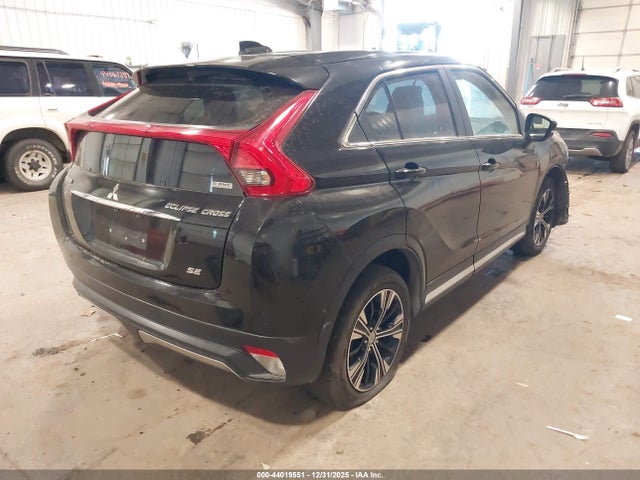 2018 MITSUBISHI ECLIPSE CROSS JA4AT5AA1JZ064541 Photo 3