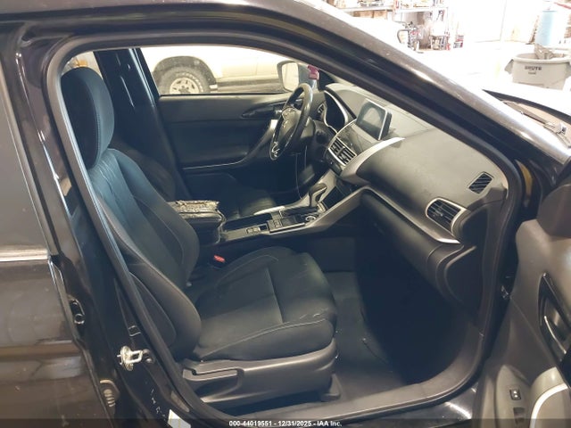 2018 MITSUBISHI ECLIPSE CROSS JA4AT5AA1JZ064541 Photo 4