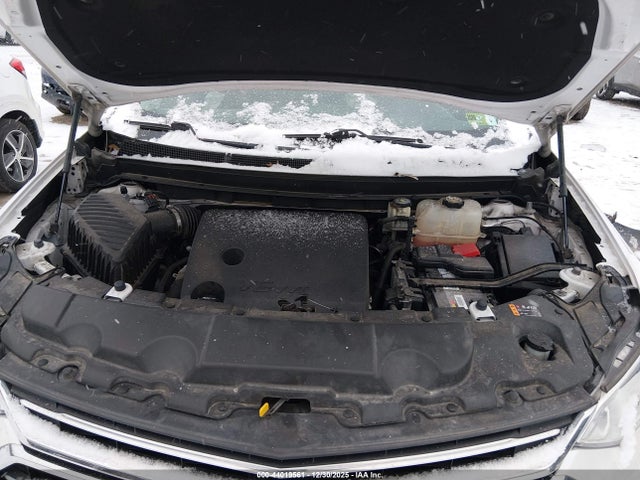 2018 Chevrolet Traverse High Country მანქანა იყიდება აუქციონზე, vin: 1GNEVKKW0JJ255884, აუქციონის ნომერი: 44019561
