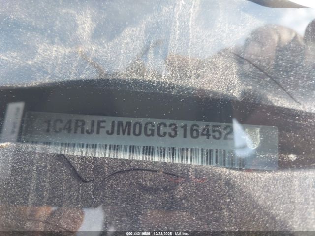 2016 JEEP GRAND CHEROKEE 1C4RJFJM0GC316452 Photo 8