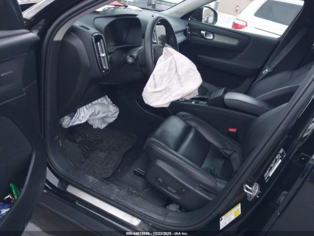 2024 VOLVO XC40 YV4L12UF3R2340116 Photo 4