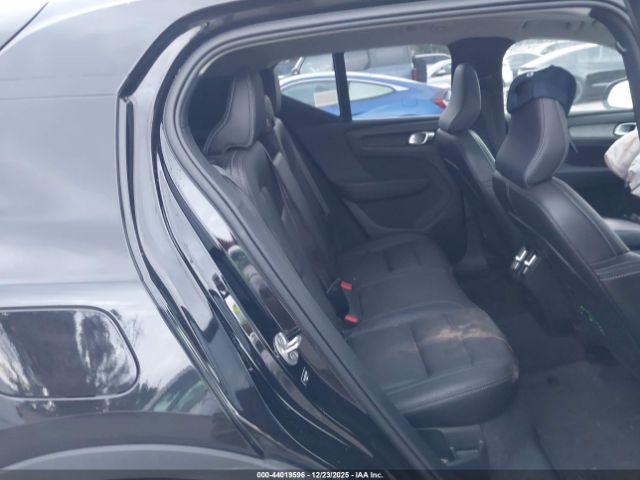 2024 VOLVO XC40 YV4L12UF3R2340116 Photo 7