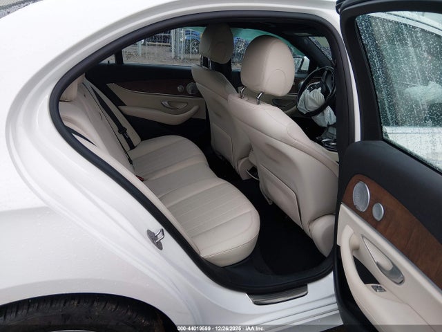 2017 MERCEDES-BENZ E 300 WDDZF4KB7HA026750 Photo 7