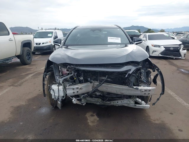 2T2KGCEZ3NC015677 Lexus Nx 350 F Sport Handling