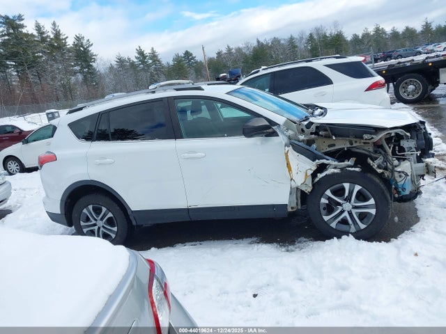 Toyota RAV4 LE 2017 2T3BFREV9HW567296 Image 13