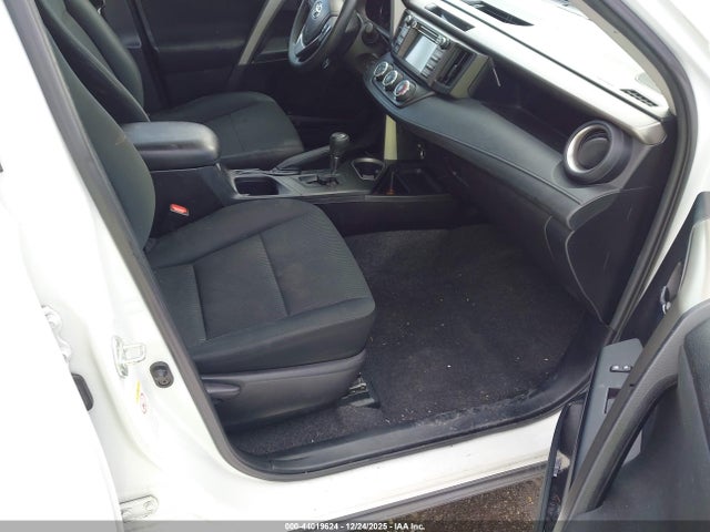 Toyota RAV4 LE 2017 2T3BFREV9HW567296 Image 5