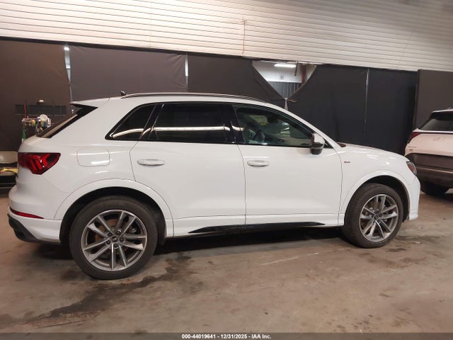44019641 :رقم المزاد ، WA1DECF30R1034947 vin ، 2024 Audi Q3 Premium 45 Tfsi S Line Quattro Tiptronic مزاد بيع