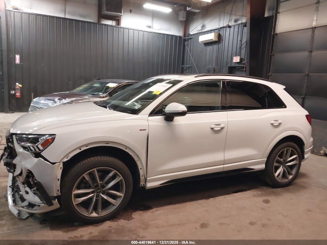 44019641 :رقم المزاد ، WA1DECF30R1034947 vin ، 2024 Audi Q3 Premium 45 Tfsi S Line Quattro Tiptronic مزاد بيع