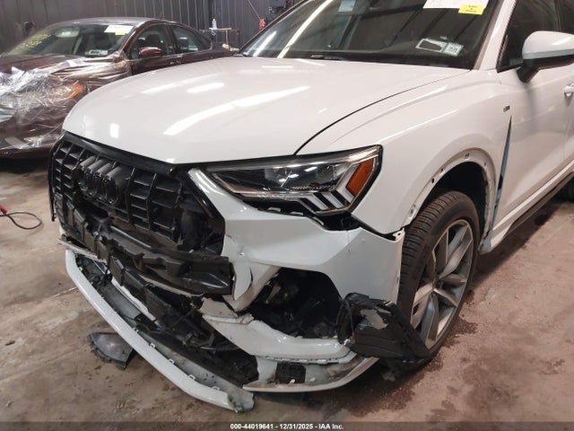 44019641 :رقم المزاد ، WA1DECF30R1034947 vin ، 2024 Audi Q3 Premium 45 Tfsi S Line Quattro Tiptronic مزاد بيع