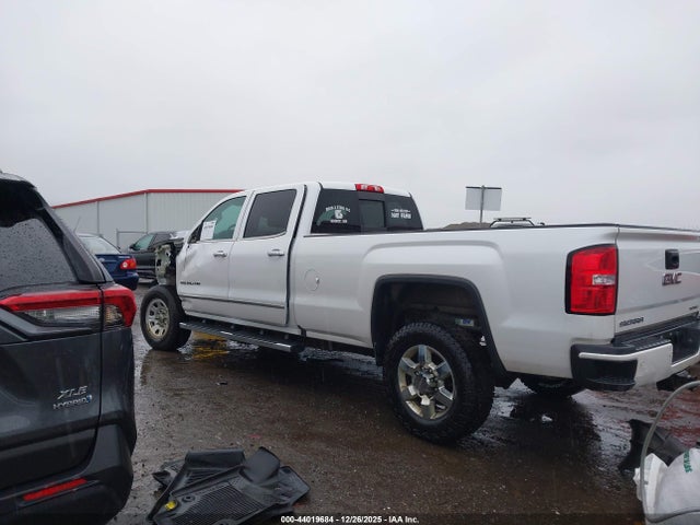 1GT42YEYXJF219829 GMC Sierra 3500hd Denali