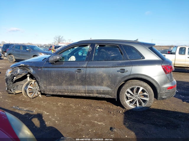 Продажа на аукционе авто 2024 Audi Q5 Premium 45 Tfsi S Line Quattro, vin: WA1GAAFY3R2126346, номер лота: 44019705