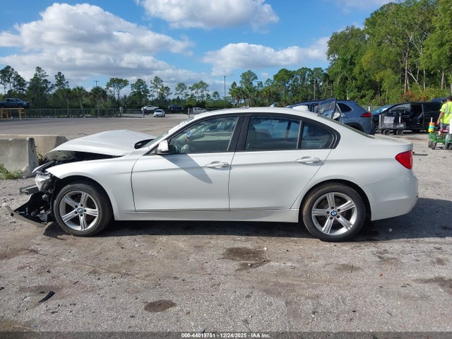 44019751 :رقم المزاد ، WBA3B3C55EJ980484 vin ، 2014 Bmw 328i Xdrive مزاد بيع