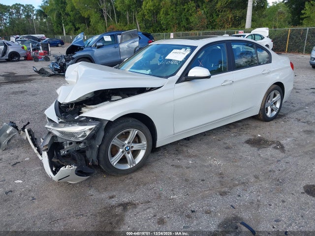 44019751 :رقم المزاد ، WBA3B3C55EJ980484 vin ، 2014 Bmw 328i Xdrive مزاد بيع