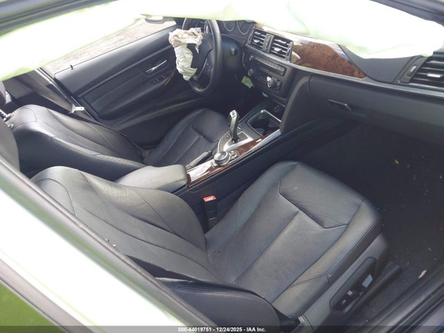 44019751 :رقم المزاد ، WBA3B3C55EJ980484 vin ، 2014 Bmw 328i Xdrive مزاد بيع