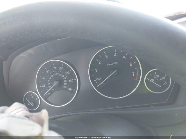 44019751 :رقم المزاد ، WBA3B3C55EJ980484 vin ، 2014 Bmw 328i Xdrive مزاد بيع