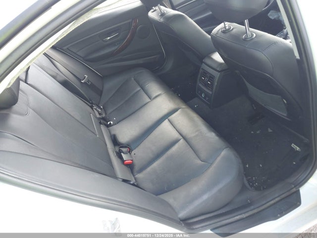 44019751 :رقم المزاد ، WBA3B3C55EJ980484 vin ، 2014 Bmw 328i Xdrive مزاد بيع