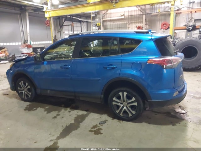 JTMZFREV5JJ183051 Toyota RAV4 LE