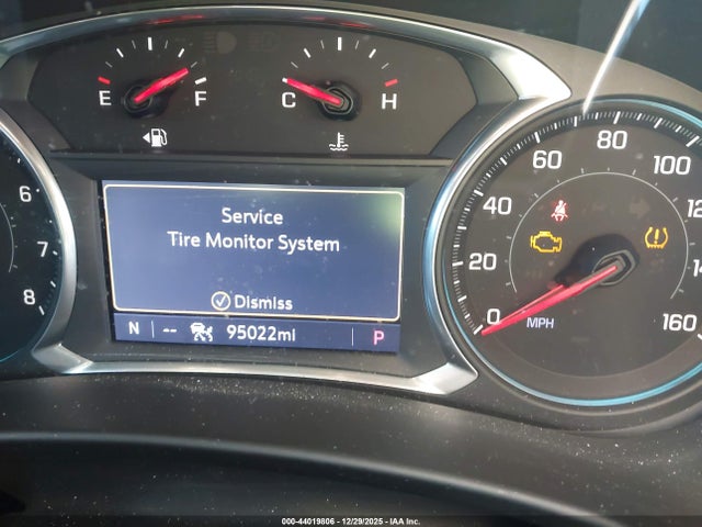 2GNAXNEV5K6130519 Chevrolet Equinox Premier