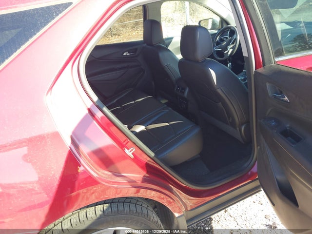2GNAXNEV5K6130519 Chevrolet Equinox Premier