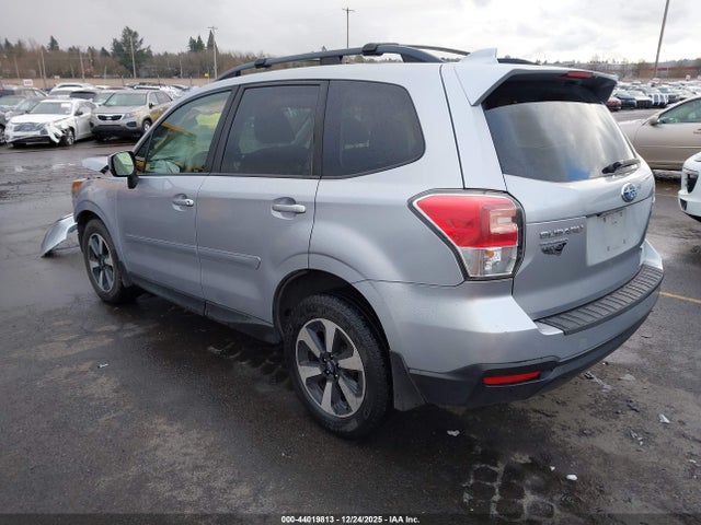 Subaru Forester 2.5i Premium 2017 JF2SJAGC6HH573494 Image 3
