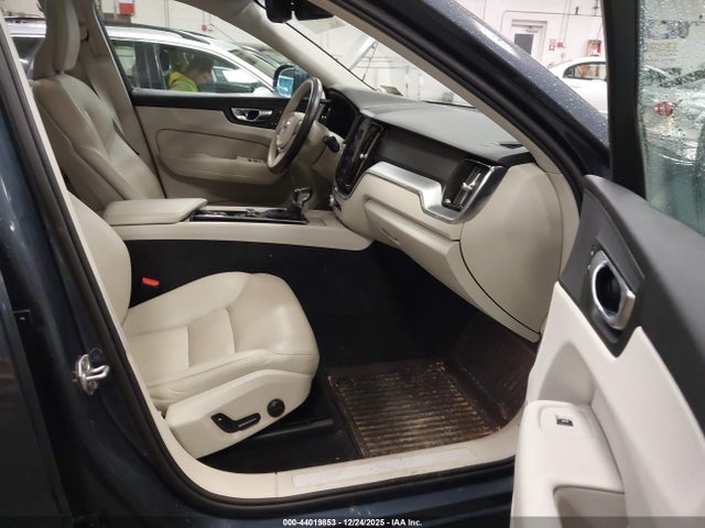 2020 VOLVO XC60 YV4102RK7L1522009 Photo 4