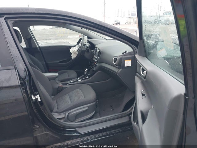 KMHC65LC6HU038881 Hyundai Ioniq Hybrid Blue