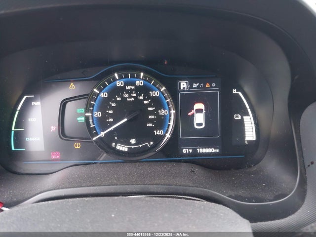 KMHC65LC6HU038881 Hyundai Ioniq Hybrid Blue