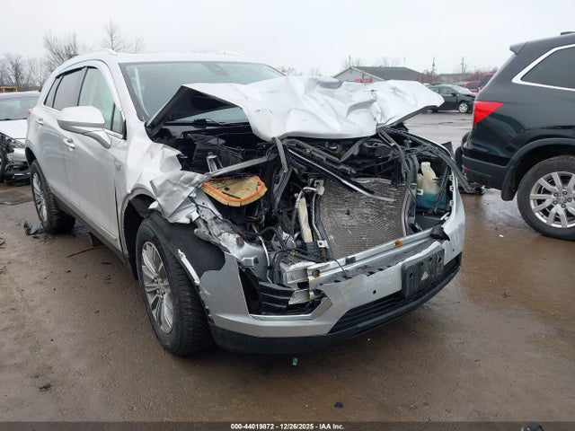 2017 CADILLAC XT5 1GYKNDRS5HZ239793 Photo 0