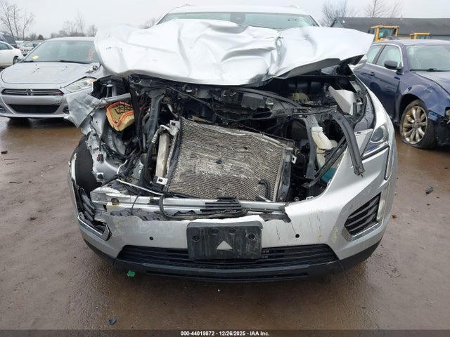 2017 CADILLAC XT5 1GYKNDRS5HZ239793 Photo 5