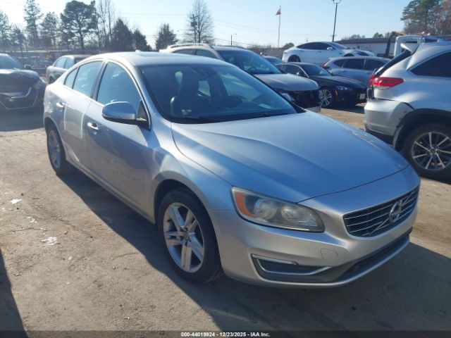2015 VOLVO S60 YV126MFK0F1359983