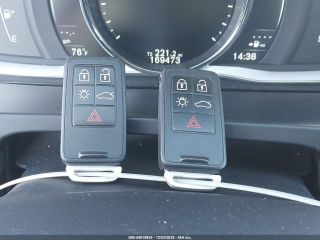 2015 VOLVO S60 YV126MFK0F1359983 Photo 10