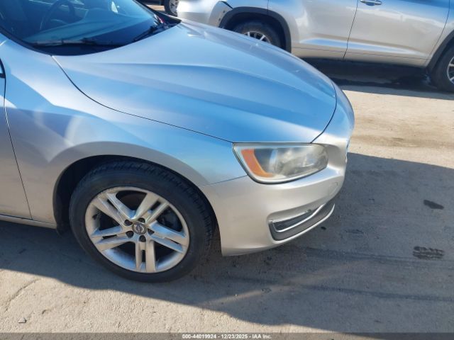 2015 VOLVO S60 YV126MFK0F1359983 Photo 5