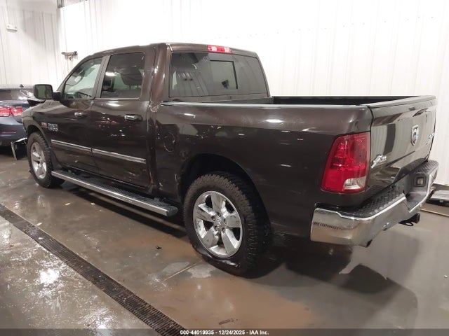 2017 RAM 1500 3C6RR7LT9HG794832 Photo 2