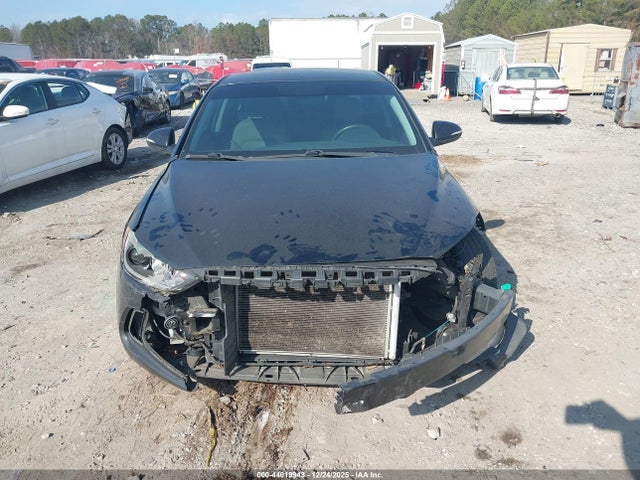 5NPD84LF8HH032419 Hyundai Elantra Limited