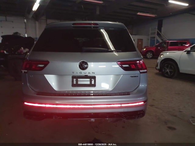 Продаж на аукціоні авто 2023 Volkswagen Tiguan 2.0t Se R-line Black, vin: 3VV8B7AX4PM028278, номер лоту: 44019950