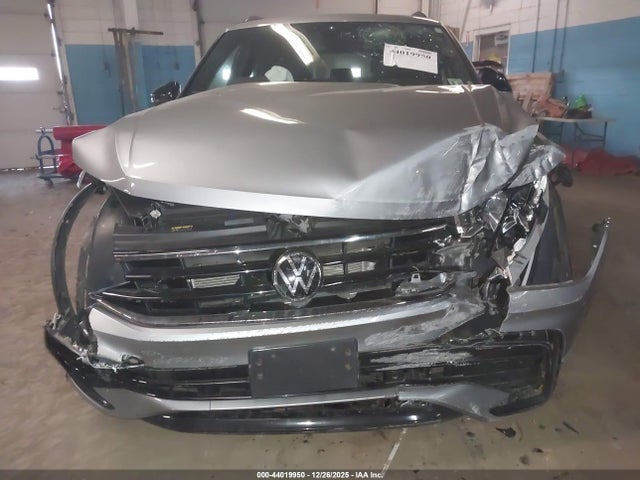 Продаж на аукціоні авто 2023 Volkswagen Tiguan 2.0t Se R-line Black, vin: 3VV8B7AX4PM028278, номер лоту: 44019950