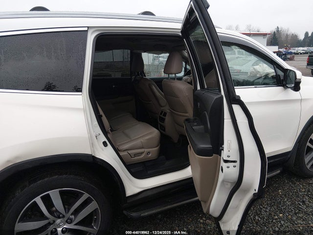 5FNYF6H95GB031926 Honda Pilot Touring