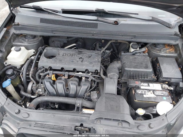 44019971 :رقم المزاد ، KNAFG529X97262463 vin ، 2009 Kia Rondo Lx مزاد بيع