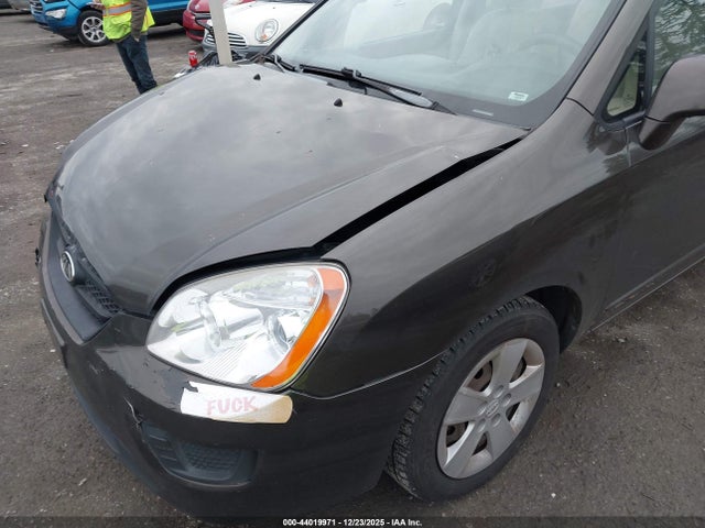 44019971 :رقم المزاد ، KNAFG529X97262463 vin ، 2009 Kia Rondo Lx مزاد بيع