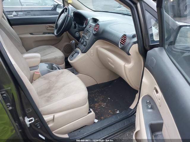 44019971 :رقم المزاد ، KNAFG529X97262463 vin ، 2009 Kia Rondo Lx مزاد بيع