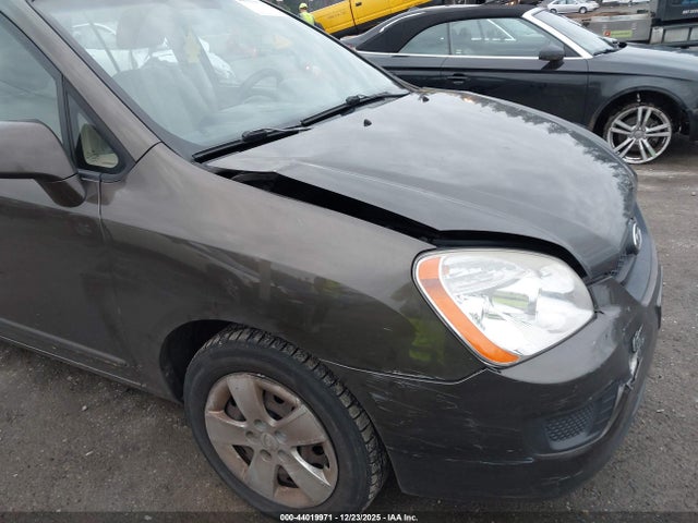 44019971 :رقم المزاد ، KNAFG529X97262463 vin ، 2009 Kia Rondo Lx مزاد بيع