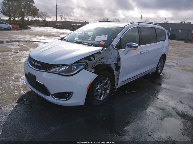 Chrysler Pacifica Limited 2019 2C4RC1GG7KR552370 Image 2
