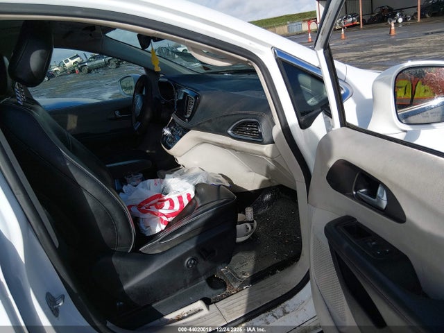 Chrysler Pacifica Limited 2019 2C4RC1GG7KR552370 Image 5