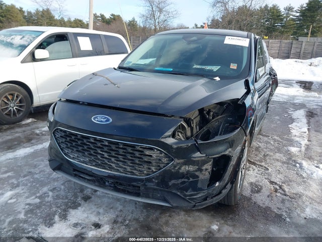 1FMCU9H64NUA32119 Ford ESCAPE SEL