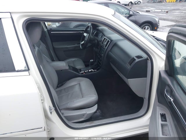 2007 Chrysler 300 Touring მანქანა იყიდება აუქციონზე, vin: 2C3KA53G57H724059, აუქციონის ნომერი: 44020027